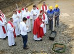 Župni blagdan u Mačkovcu, biskup Mrzljak predvodio misno slavlje i blagoslovio kamen temeljac nove župne kuće